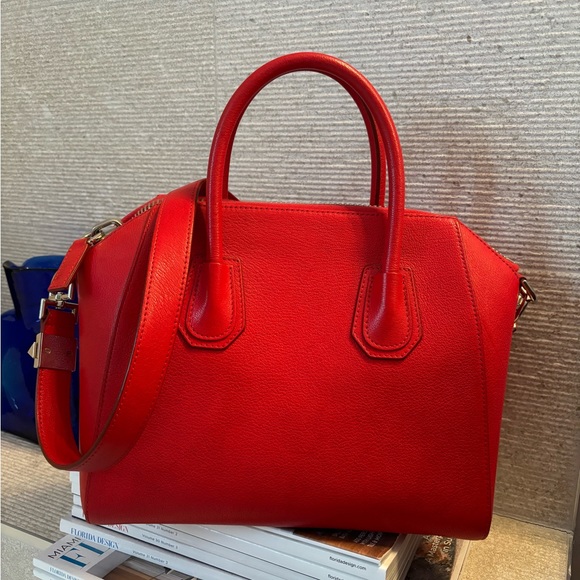 Givenchy Antigona Leather Handbag (Medium) - Picture 2 of 4